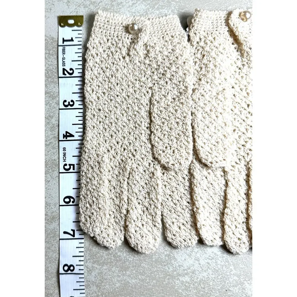 Vintage Grandoe Crochet Gloves L Pearl Closure Made in Italy Carrie Bradshaw